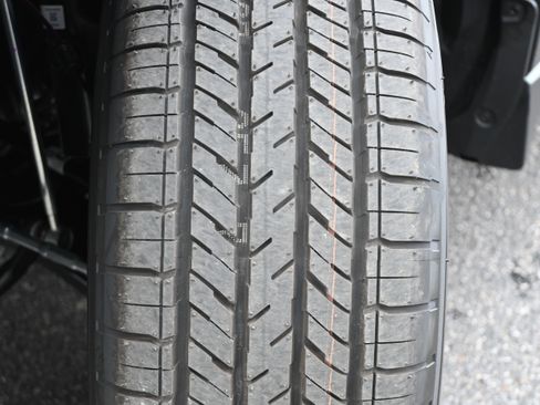 Certified 2025 Subaru Forester Premium w/ Convenience Package #2 image 12