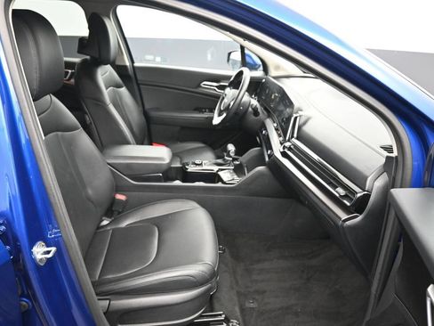 Certified 2023 Kia Sportage EX FWD image 24