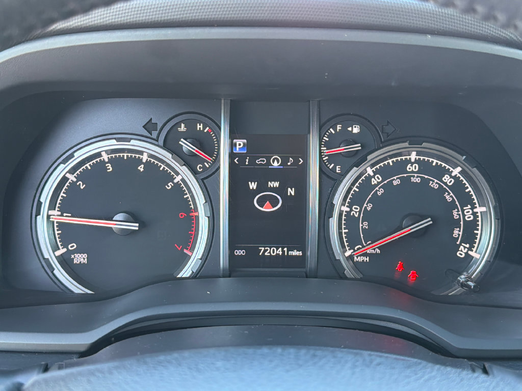 Used 2020 Toyota 4Runner TRD Off-Road Premium w/ Moonroof Package AWD/4WD image 26