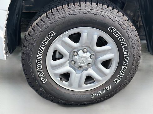 Used 2022 Toyota Tundra SR w/ SR Tow Package RWD image 8