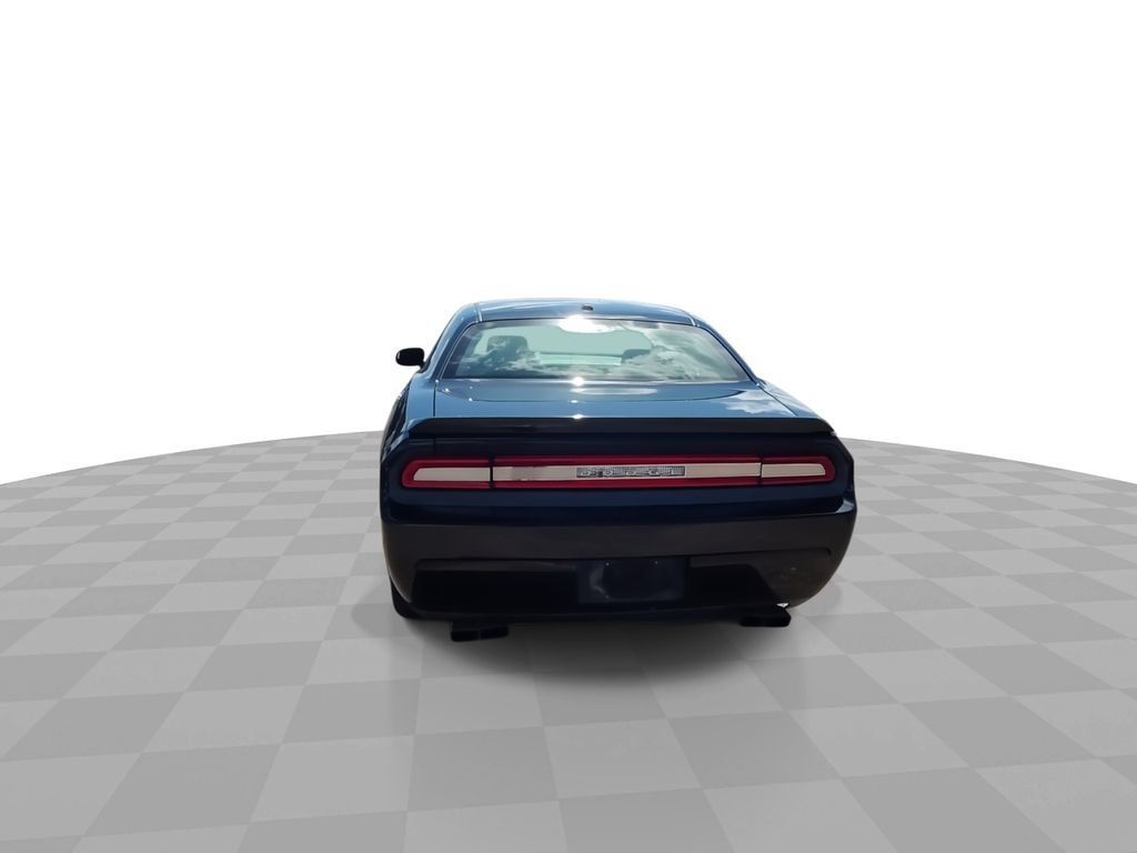 Used 2009 Dodge Challenger R/T RWD image 7