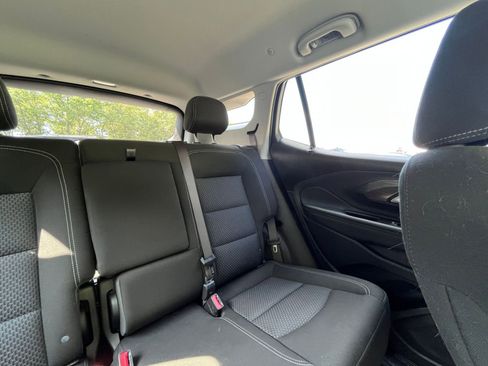 Used 2024 GMC Terrain SLE image 36