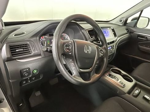 Used 2023 Honda Ridgeline Sport image 13