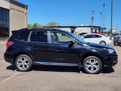 Used 2018 Subaru Forester 2.5i Touring w/ Popular Package #2 AWD/4WD image 10