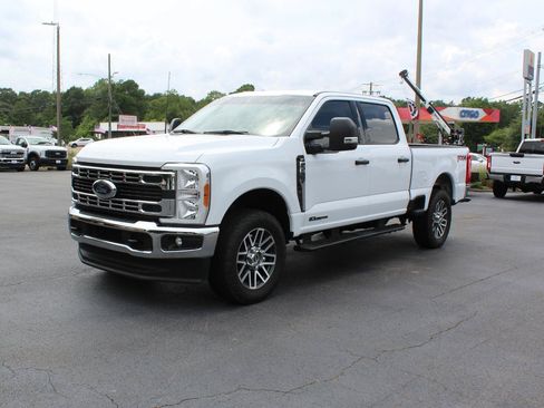 Used 2023 Ford F250 XLT w/ FX4 Off-Road Package AWD/4WD image 7