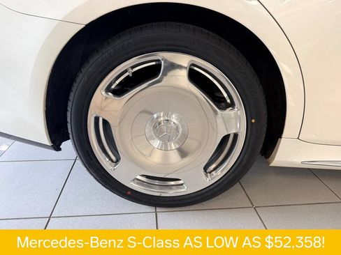 Used 2022 Mercedes-Benz S 500 4MATIC w/ AMG Line Package image 28