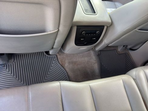 Used 2009 Chevrolet Avalanche LT RWD image 19