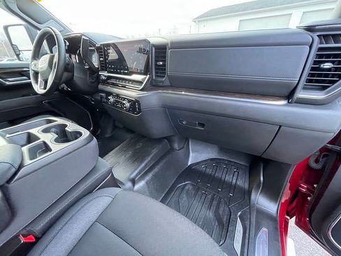 Used 2024 GMC Sierra 2500 SLE w/ SLE Value Package; image 30