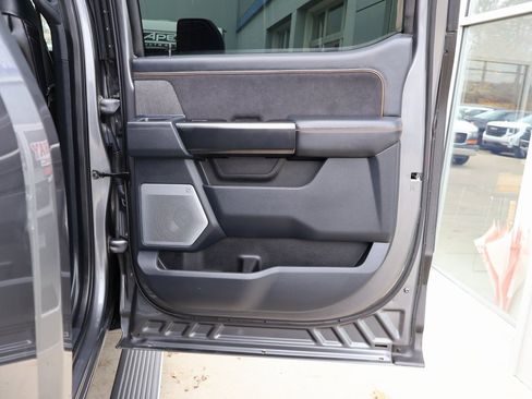 Used 2023 Ford F250 Platinum w/ FX4 Off-Road Package image 38