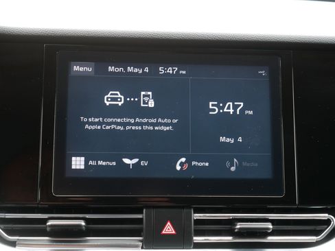 Certified 2021 Kia Niro EX w/ Cold Weather Package FWD image 22