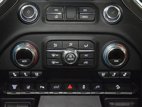 Used 2020 GMC Sierra 2500 AT4 w/ AT4 Premium Package image 35