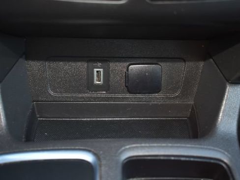 Used 2019 Ford Escape SEL AWD/4WD image 32