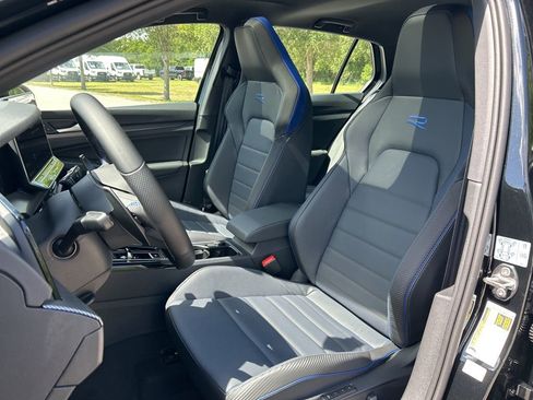 New 2026 Volkswagen Golf AWD/4WD image 19