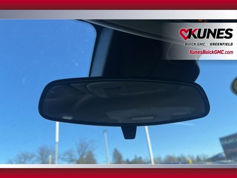 Used 2025 Chevrolet Malibu LT image 19