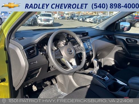 Used 2017 Nissan Rogue Sport S w/ S Appearance Package image 13