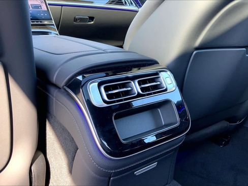 New 2026 Mercedes-Benz S 580 4MATIC Sedan image 22