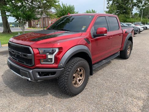 Used 2019 Ford F150 Raptor w/ Equipment Group 802A Luxury AWD/4WD image 4