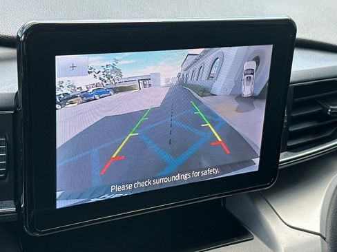 Used 2023 Ford Explorer XLT w/ Equipment Group 202A image 20