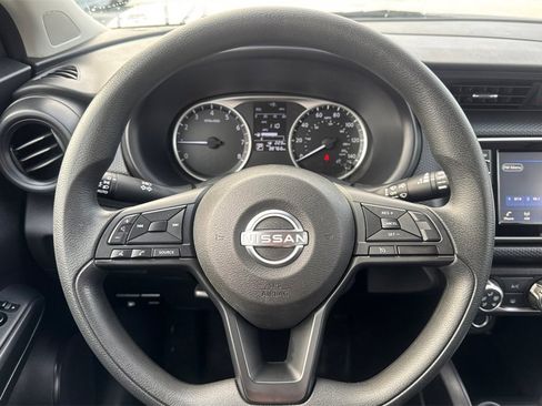 Used 2024 Nissan Kicks S image 21