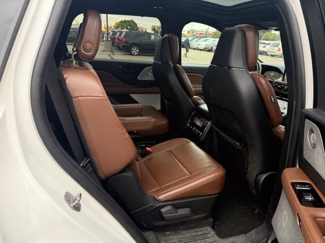 Used 2020 Lincoln Aviator Reserve w/ Equipment Group 202A AWD/4WD image 13