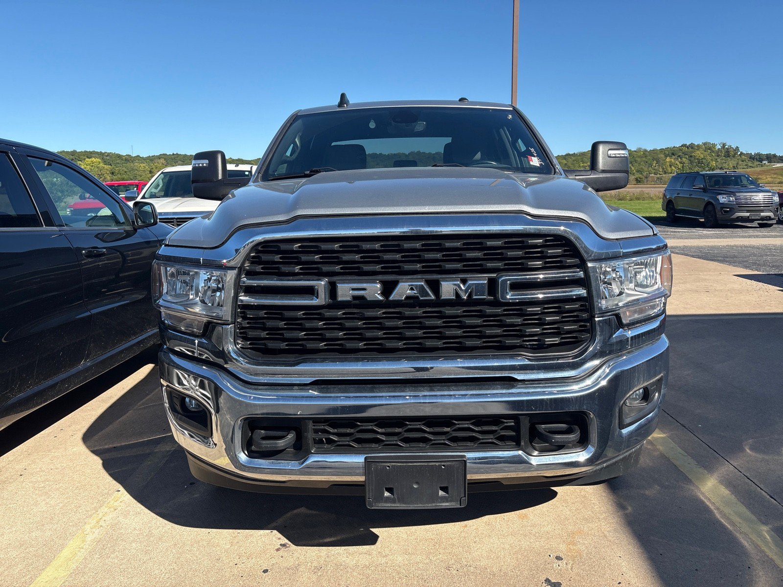 Used 2024 RAM 2500 Big Horn AWD/4WD image 2