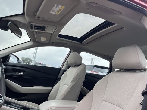 Used 2025 Honda Accord SE image 10