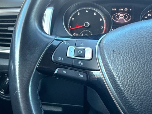 Used 2019 Volkswagen Atlas SE image 43