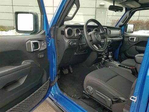 Used 2022 Jeep Wrangler Unlimited Sport image 10