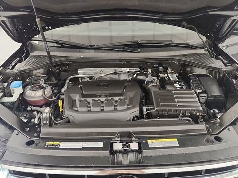 Used 2022 Volkswagen Tiguan SEL R-Line image 29