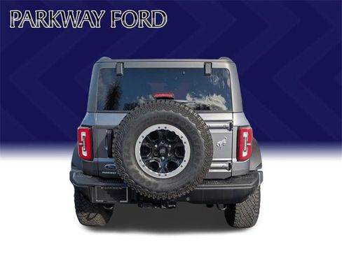 Used 2023 Ford Bronco Badlands image 6