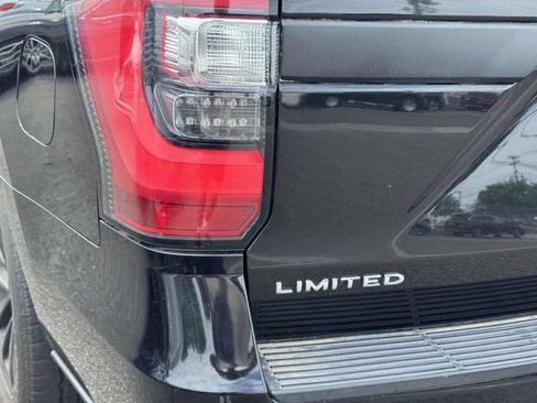Used 2021 Ford Expedition Limited AWD/4WD image 12