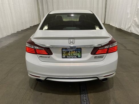 Used 2017 Honda Accord Sport Special Edition image 5