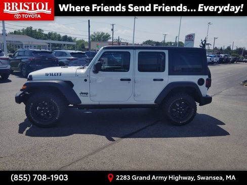 Used 2022 Jeep Wrangler Unlimited Sport AWD/4WD image 4