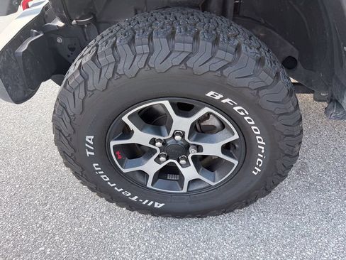 Used 2023 Jeep Wrangler Unlimited Rubicon w/ Dual Top Group AWD/4WD image 22