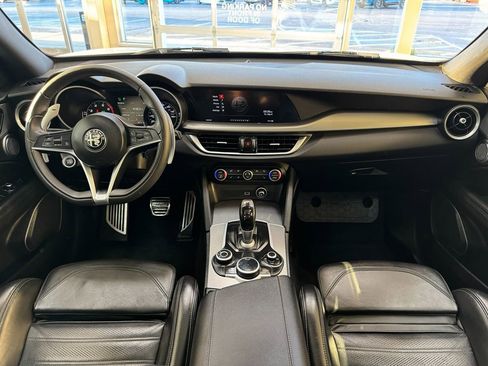 Used 2019 Alfa Romeo Stelvio Ti Sport w/ Quick Order Package 22S Sport image 19