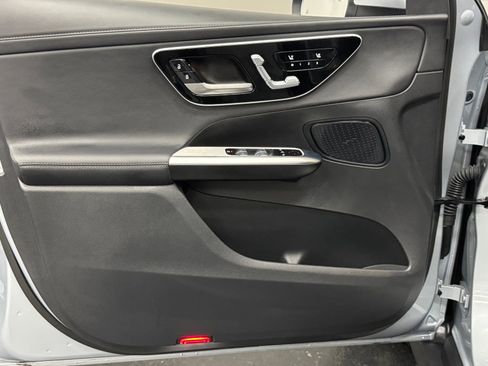 Certified 2024 Mercedes-Benz GLC 300 image 21