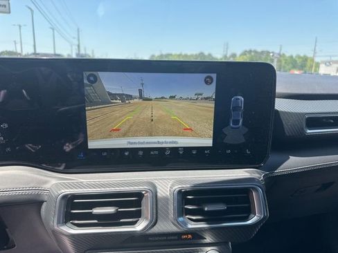 Used 2025 Ford Mustang GT Premium image 19