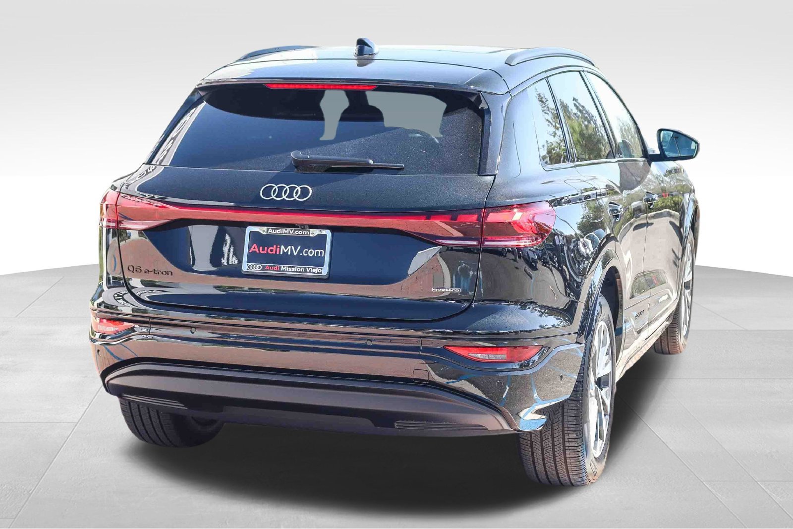 Used 2027 Audi Q6 e-tron Premium AWD/4WD image 6
