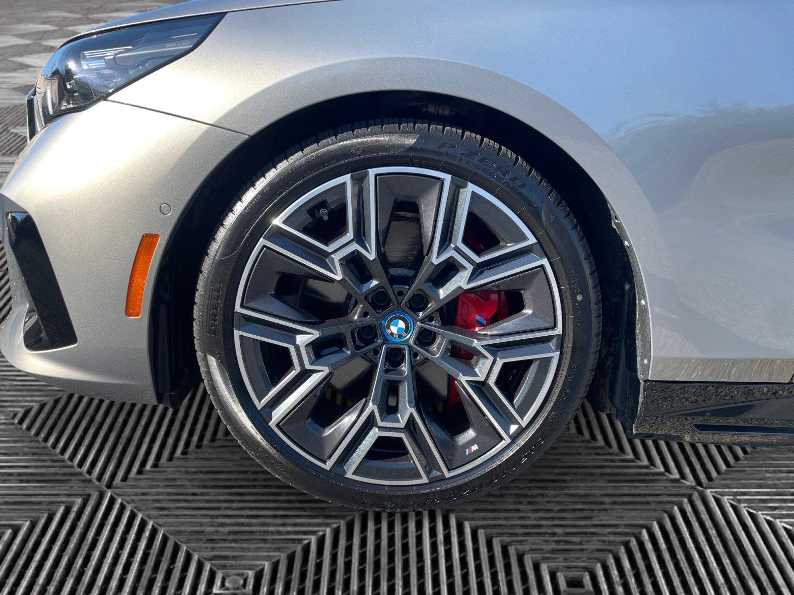 Used 2024 BMW i5 M60 w/ Premium Package AWD/4WD image 14