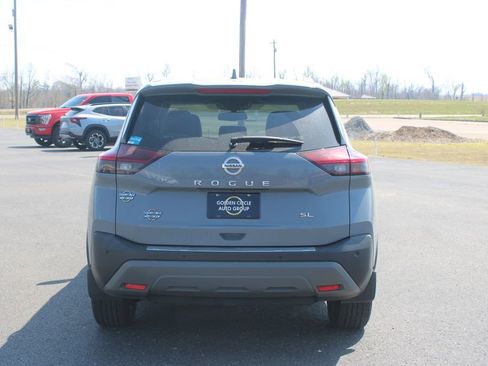 Used 2021 Nissan Rogue SL w/ Premium Package image 8