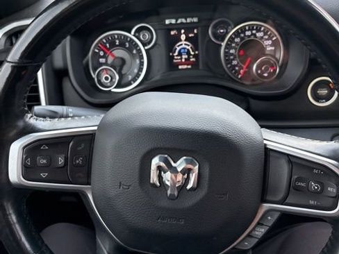 Used 2019 RAM 1500 Big Horn AWD/4WD image 12