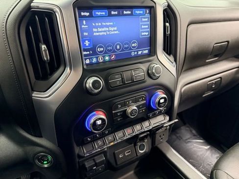 Certified 2021 GMC Sierra 1500 SLT w/ SLT Premium Package image 13