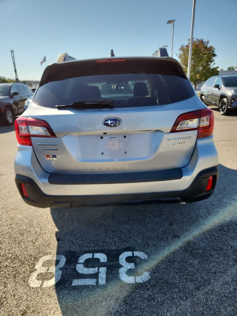 Used 2019 Subaru Outback 3.6R Limited w/ Popular Package #2 AWD/4WD image 21