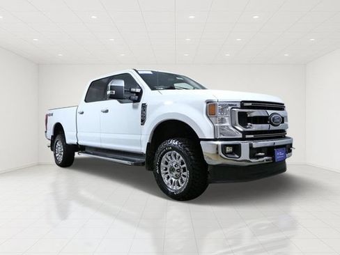 Used 2022 Ford F350 XLT w/ XLT Premium Package AWD/4WD image 1