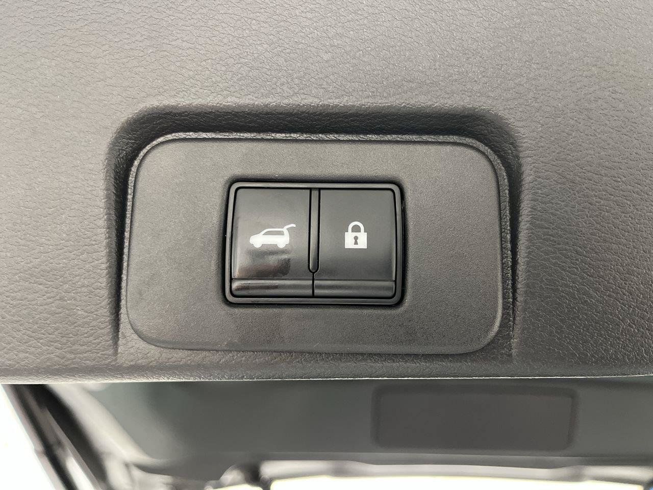 Used 2023 Nissan Rogue SV w/ SV Premium B Package AWD/4WD image 29