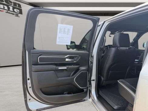 Used 2025 RAM 1500 Laramie w/ Sport Appearance Package AWD/4WD image 6