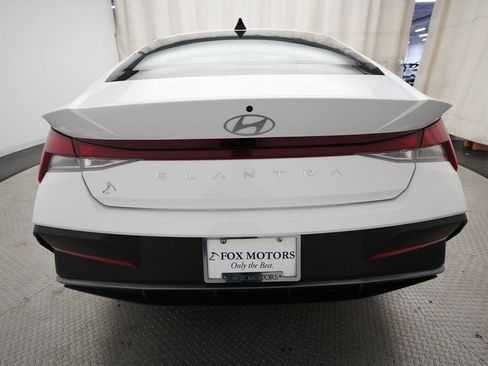 Used 2024 Hyundai Elantra SEL FWD image 25