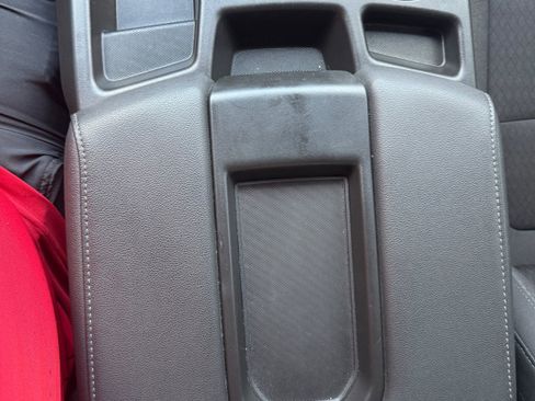 Used 2021 GMC Sierra 1500 Elevation image 17