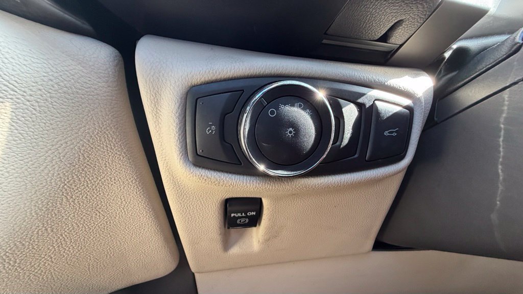 Used 2016 Lincoln MKX Reserve w/ Technology Package AWD/4WD image 16