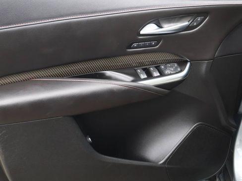 Certified 2023 Cadillac XT4 Sport FWD image 21
